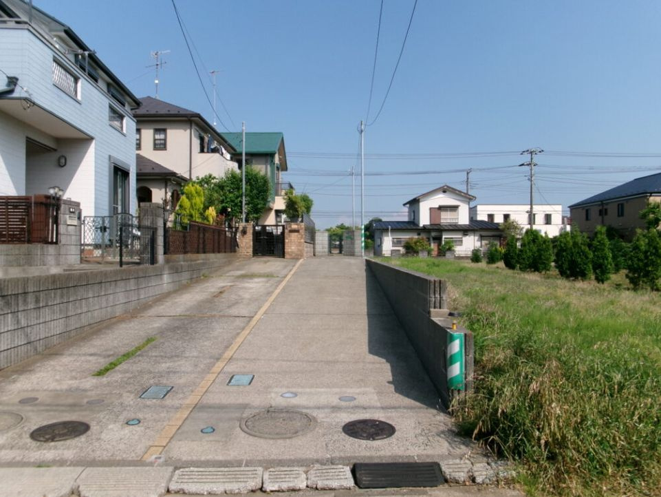 藤沢市宮原　中古戸建の駐車場