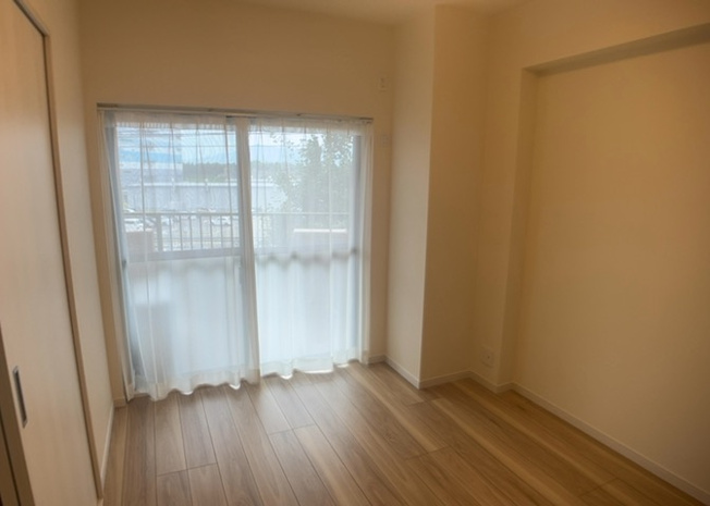 【子供部屋】 | ライオンズマンション南林間第２ | 子供が何人でも年齢によっては、受験時にしっかり壁のある個室があった方が良い場合もあります。難しい問題ですが、兄弟の人数や、性別や年齢差によって状況が異なりますので、数年後のこともしっかり考えましょう。