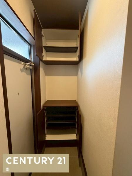 和歌山市今福２丁目　中古戸建の玄関