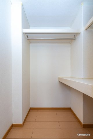 ガーデンハウス朝日山　Aの収納