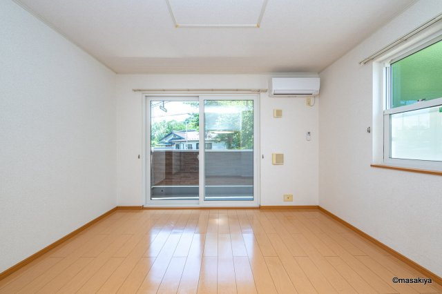 ガーデンハウス朝日山　Aの居間・リビング