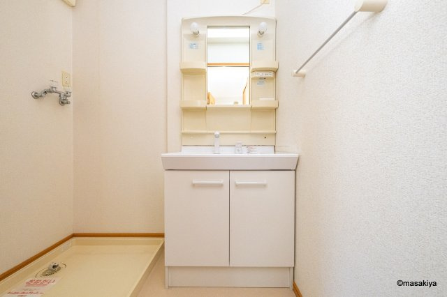 ガーデンハウス朝日山　Aの洗面所