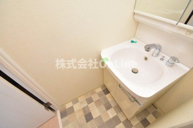 ファステート東大阪アダマスの洗面所