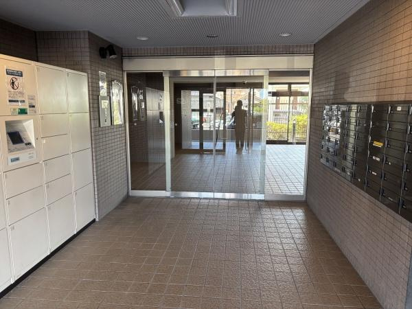 ライオンズマンション西岡崎のエントランス|エントランスです。