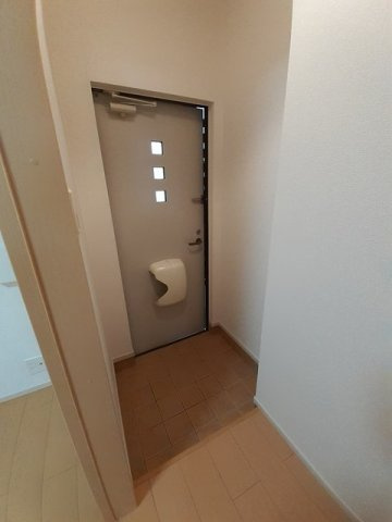アパートメントこころの玄関|きれいな玄関です