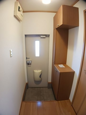 サンルームガルテンの玄関|落ち着いた玄関です