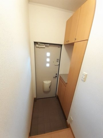 ＥＶＥＲＧＲＥＥＮ　Ｍ．Ｔ．の玄関|ゆったりとした玄関です