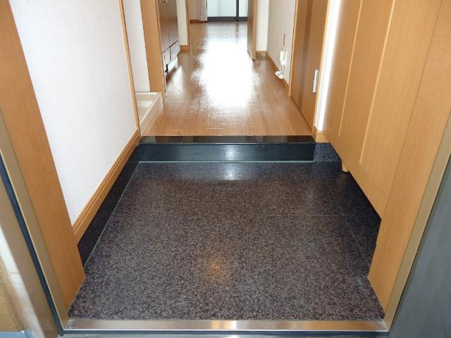 プチモントの玄関|玄関