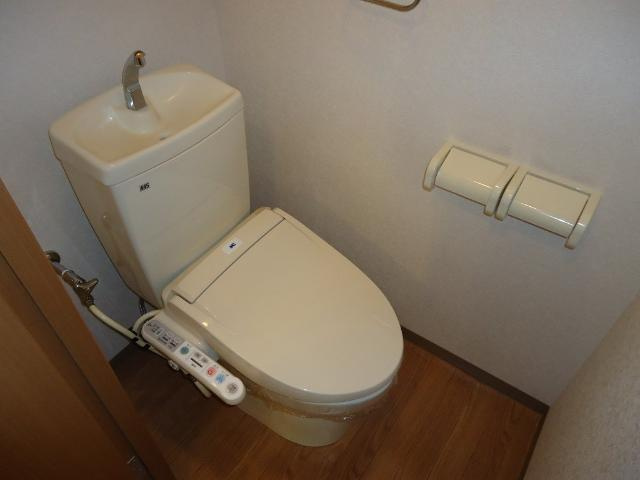 プチモントのトイレ|シャワー付トイレ