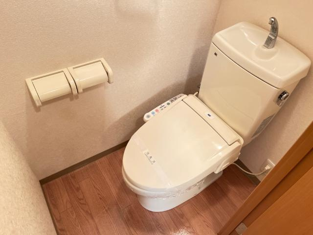 エレガンスⅠのトイレ|シャワー付トイレ