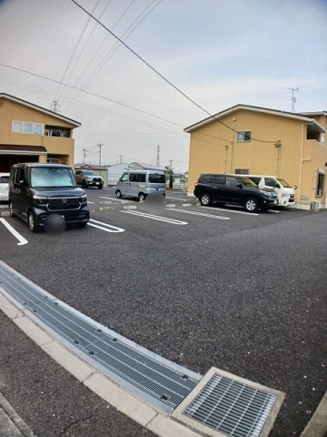 ＴａｋａｓａｋｉＴｏｔｔｏｓⅥの駐車場|駐車スペースもあります