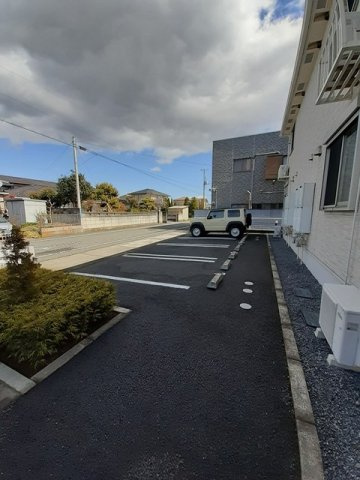 ラコルタの駐車場|駐車スペースもあります
