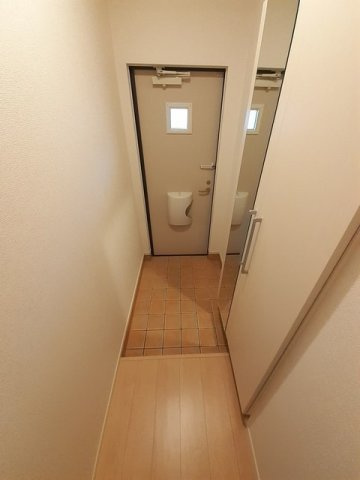 イリーデ　ディーオ　カーサの玄関|落ち着いた玄関です