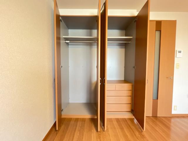 リバージュの収納|クローゼット
