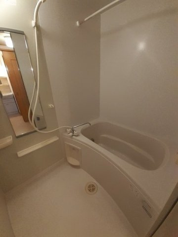 ディオールⅢの浴室|きれいなお風呂です