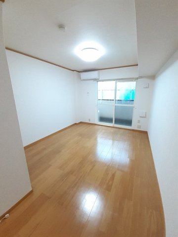 ソルセリエンテＢの内装|おしゃれな内装です