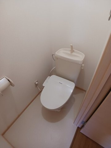 ツインヒルズ　Ｃのトイレ|コンパクトで使いやすいトイレです
