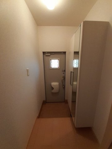 ＴａｋａｓａｋｉＴｏｔｔｏｓⅡの玄関|収納もある玄関です