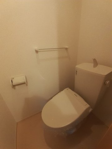 ウインズ　ガーデンのトイレ|ゆったりとした空間のトイレです