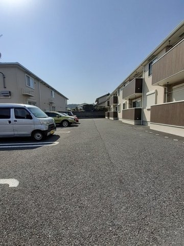 ハント・ポント　Ｃの駐車場|駐車場に車を止められます