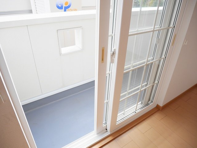 オレンジ　ブロッサムのバルコニー|陽当たり良好なバルコニーです