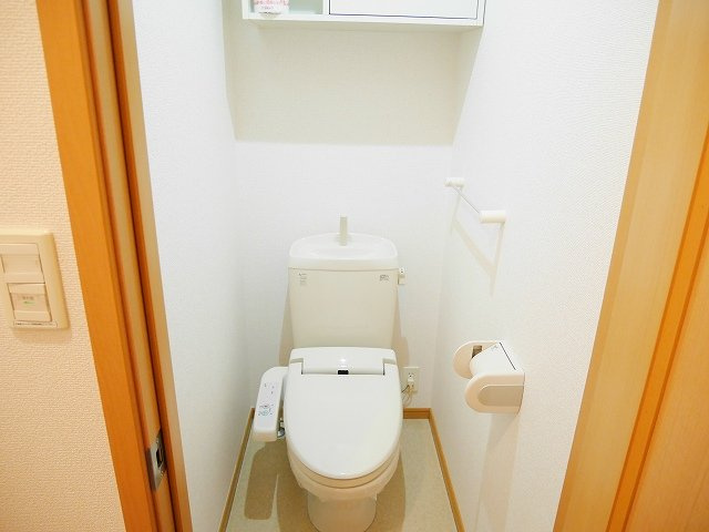 オレンジ　ブロッサムのトイレ|コンパクトで使いやすいトイレです