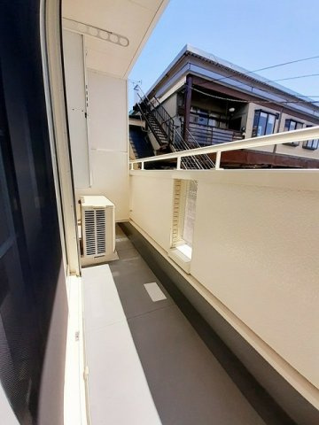 グランデ楓Ａのバルコニー|暖かな日差しのふりそそぐバルコニー