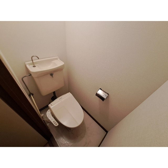 エルプレシア前橋のトイレ|落ち着いたトイレです