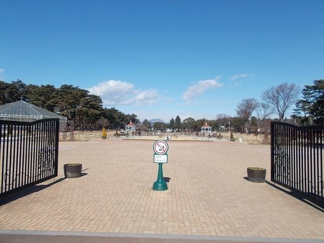 ミルホイール　Ⅰの周辺|ばら園まで750m