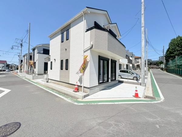 大和市福田５丁目の新築一戸建の前面道路含む現地写真|駐車スペース2台分ありです！