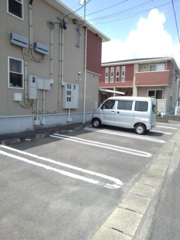 サンリットハウス　Ａの駐車場