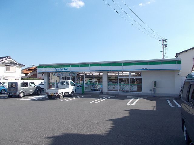 Ｖｅｎｔ・Ｖｅｒｔ　Ⅲの周辺|ファミリーマート延岡平原店まで550m