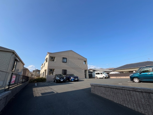 クレアトゥールＢの駐車場