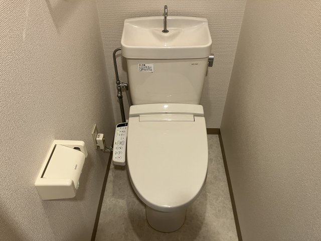 シーダーフィールドのトイレ|ウォシュレットはプレゼントになりますので、設備ではございません。
