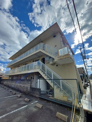 グレスト元町の外観