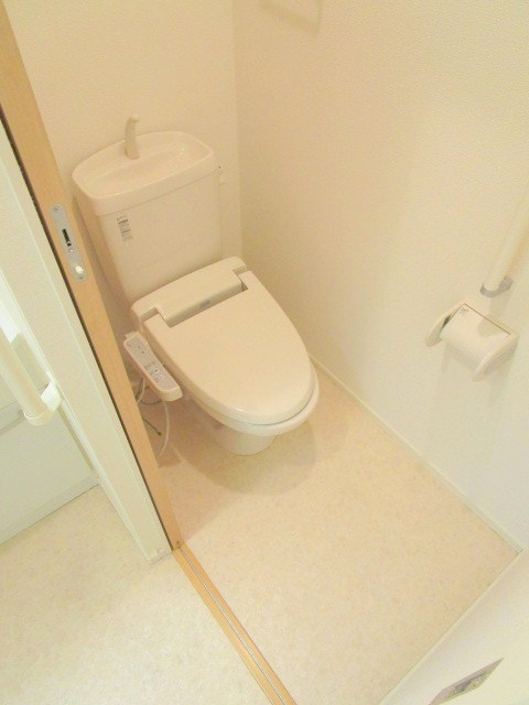 ルミナス東向島のトイレ|★温水洗浄便座★