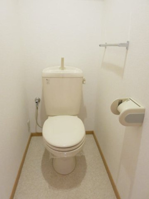 【トイレ】 | アーデントグレイス | 清潔感のあるトイレです