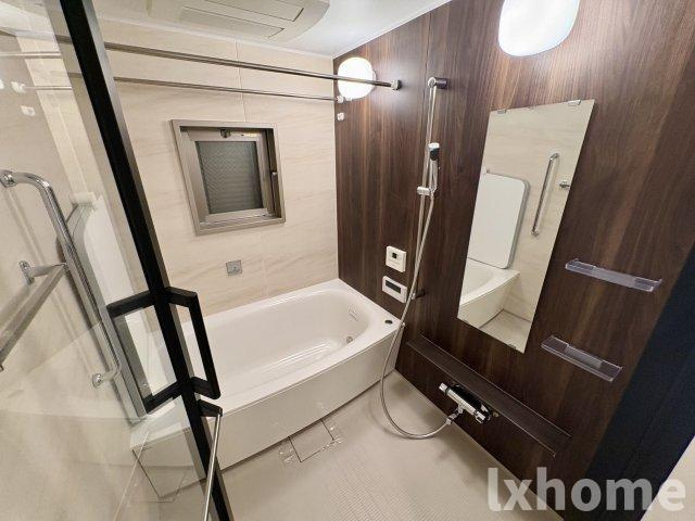 プレサンスグラン茨木駅前の浴室