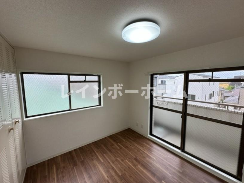 クレストパレス柏の居間・リビング|※別部屋参考写真。