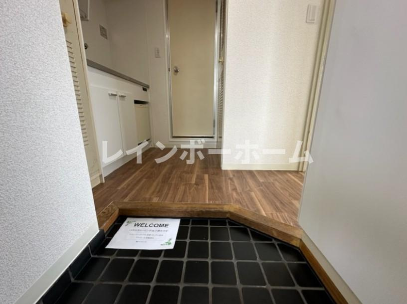 クレストパレス柏の玄関|※別部屋参考写真。