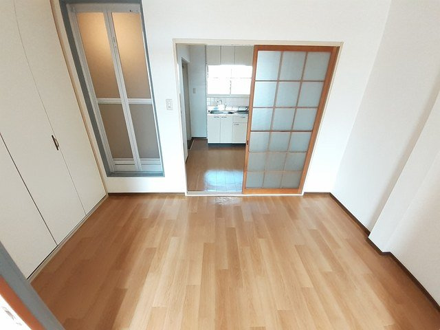 フェイマス師勝の内装