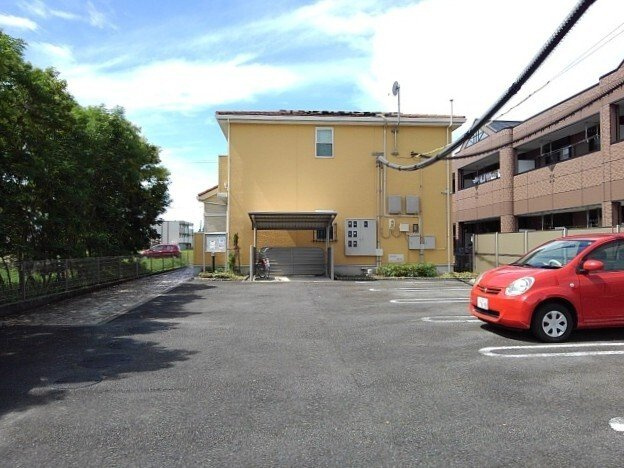 サンフラワーの駐車場