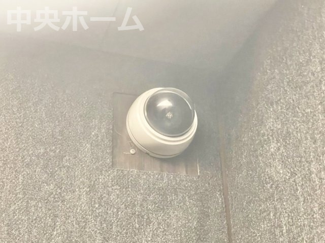 バームハイツ西葛西の防犯設備|【防犯カメラ】何かあった時の大事な証拠になることももちろんなりますが、防犯というくらいですので大事なのは防犯カメラがあることによって抑止力につながることですよね。