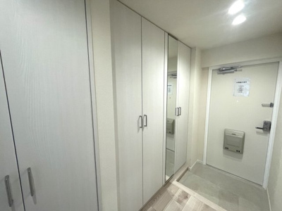 【玄関】 | 東峰マンション竹下 | スッキリとした印象の玄関♪シューズボックス付きなので玄関をきれいに保てます☆