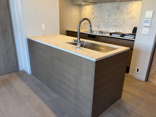 【キッチン】 | グランドメゾン福岡The Central Luxe | キッチンはしっかりとスペースがあり幅広く使えますよ♪