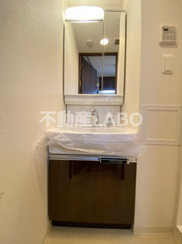 プレミアムコート天王寺EASTの洗面所