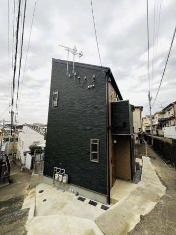 アリビア山手の外観