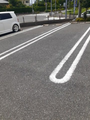 【駐車場】 | ルシュマンＣ | カースペースがあります