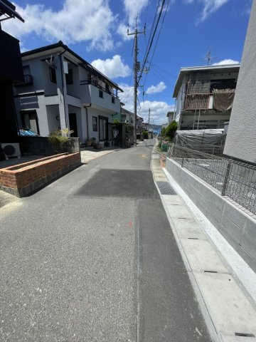 岡山市中区乙多見　戸建の前面道路含む現地写真|前面道路の様子です。