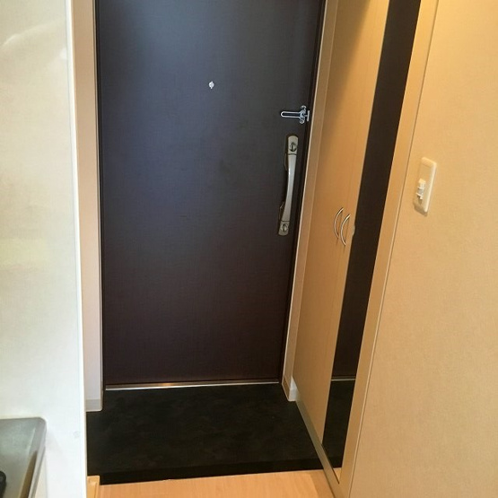 【玄関】アリビオ江坂南金田